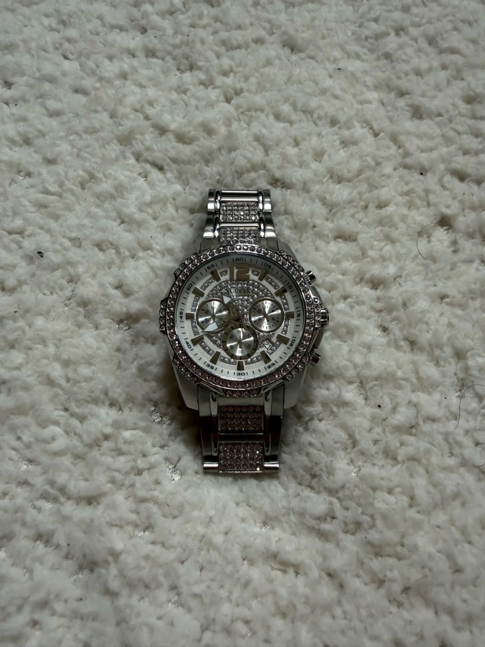 Guess detailed features